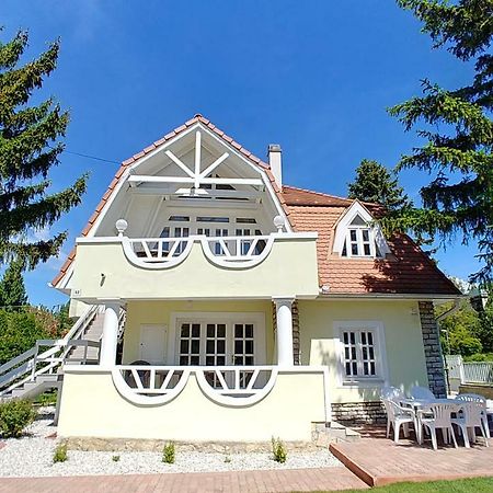 Balaton Apartman Fuered Balatonfüred Eksteriør billede