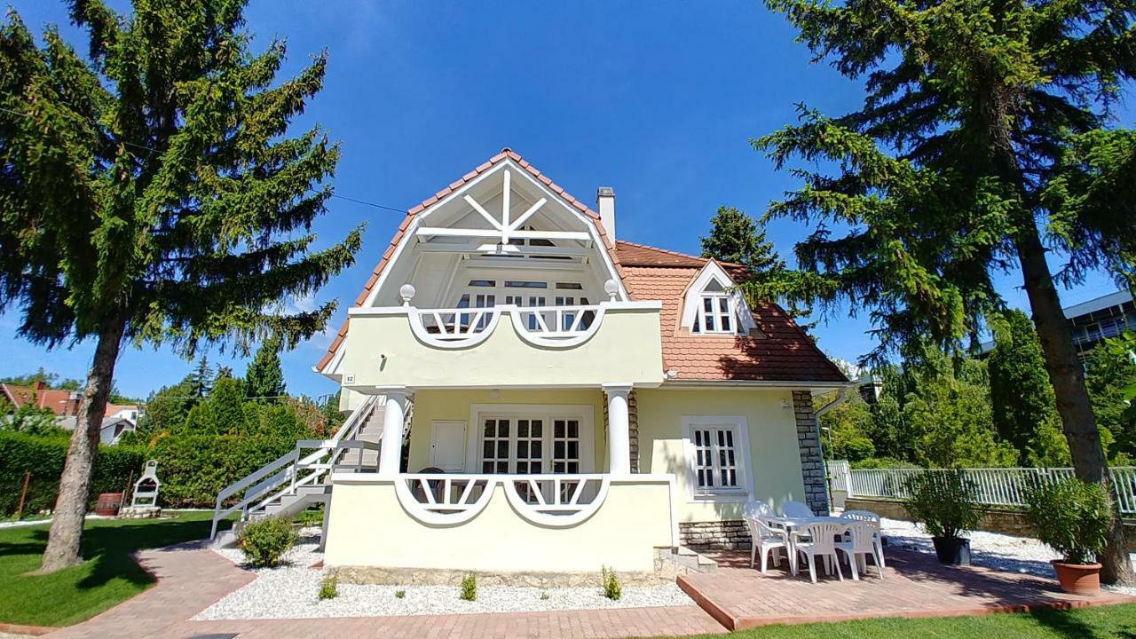 Balaton Apartman Fuered Balatonfüred Eksteriør billede